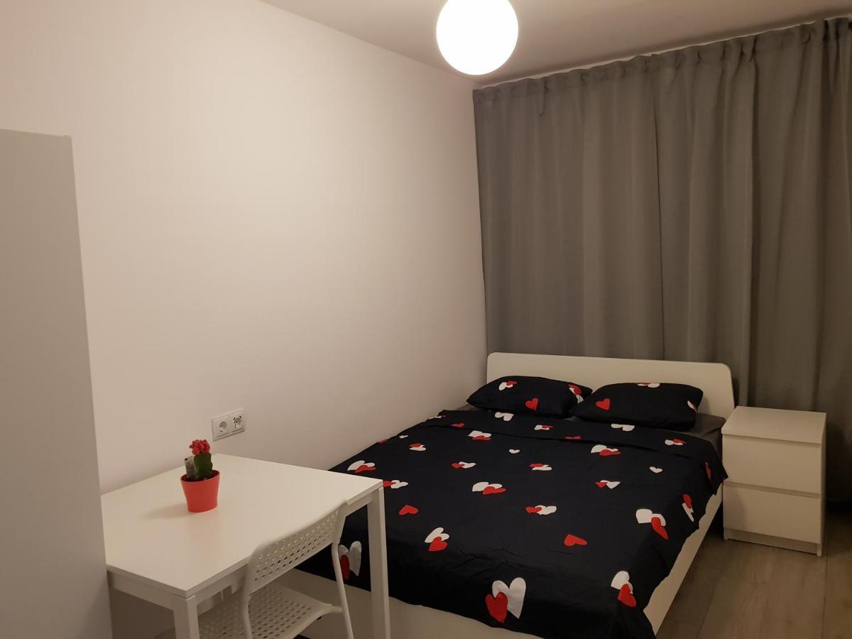 Mirrorroom Pl Airport Проживання в сім'ї Варшава