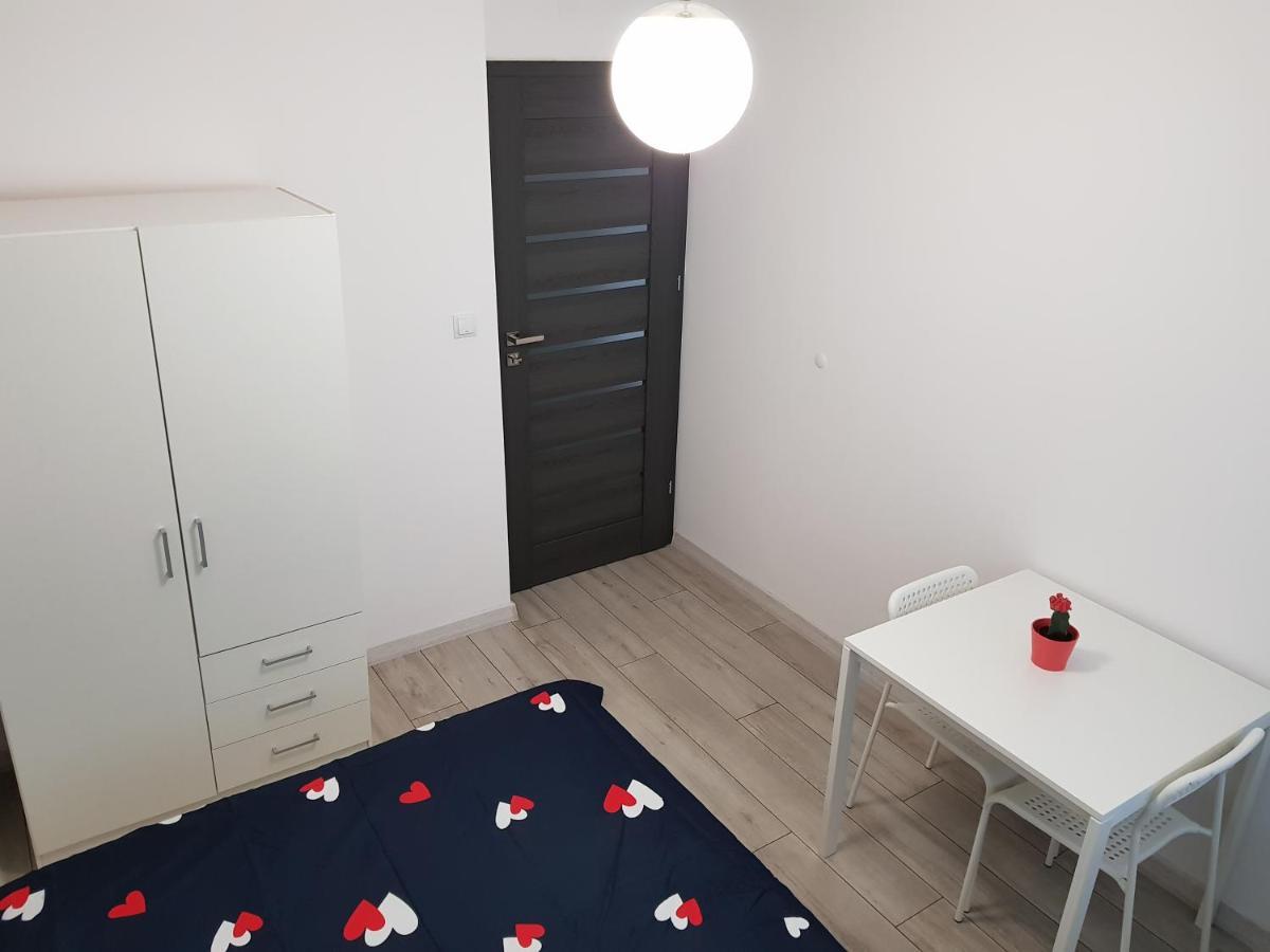Mirrorroom Pl Airport Проживання в сім'ї Варшава
